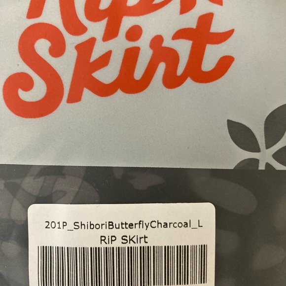 2 Piece Matching Ripskirt & Sun Scarf NWT - Picture 10 of 11